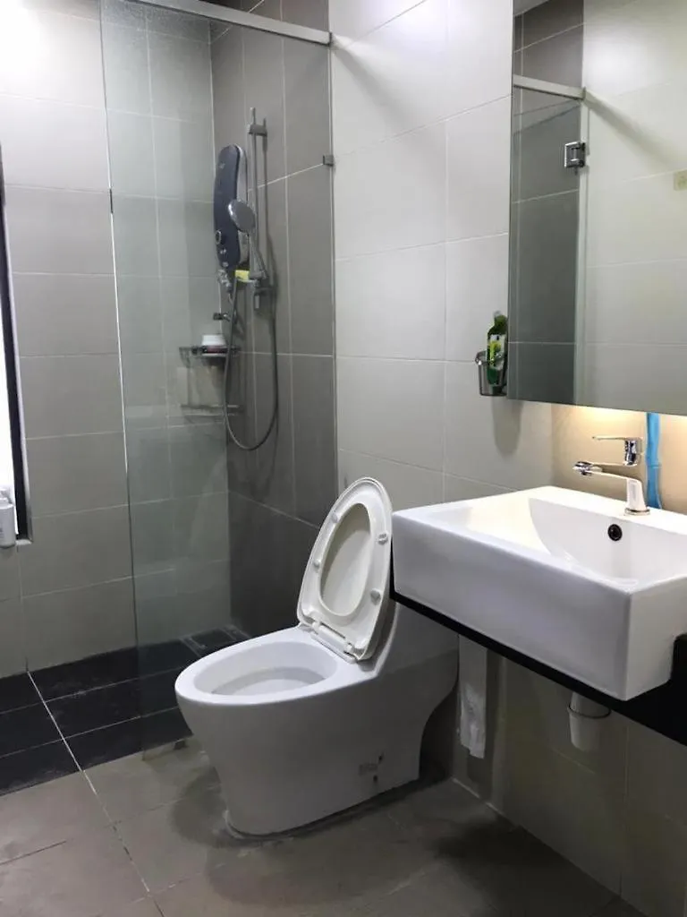 Daire Lakepark Residence Kl North Kuala Lumpur